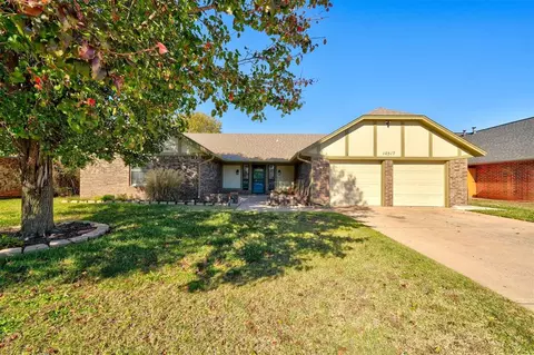 10317 Leicester Dr, Yukon, OK 73099