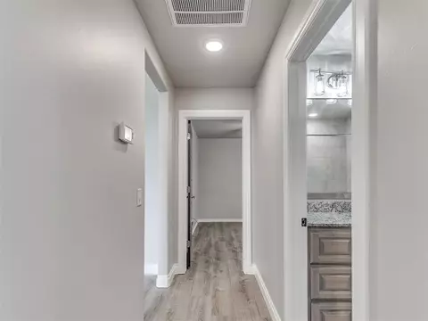 912 NE 34th Ter, Moore, OK 73160 photo 38