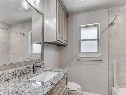 912 NE 34th Ter, Moore, OK 73160 photo 39