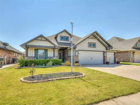 912 NE 34th Ter, Moore, OK 73160 photo 2