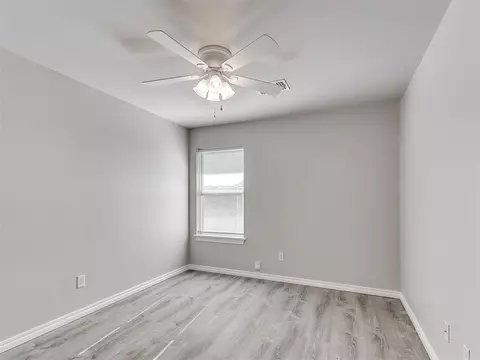 912 NE 34th Ter, Moore, OK 73160 photo 36