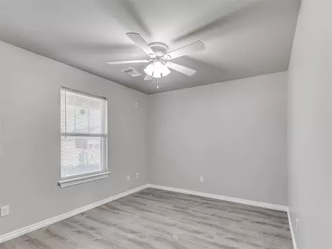 912 NE 34th Ter, Moore, OK 73160 photo 32