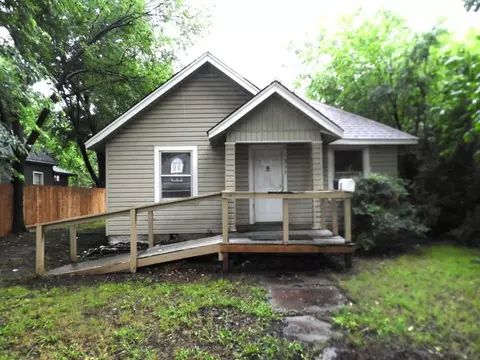 315 N Cherry St, Pauls Valley, OK 73075