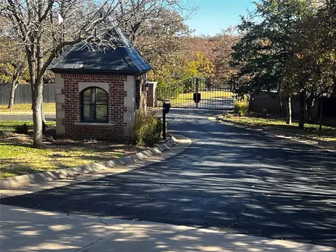 11537 Winding Lake Dr, Arcadia, OK 73007