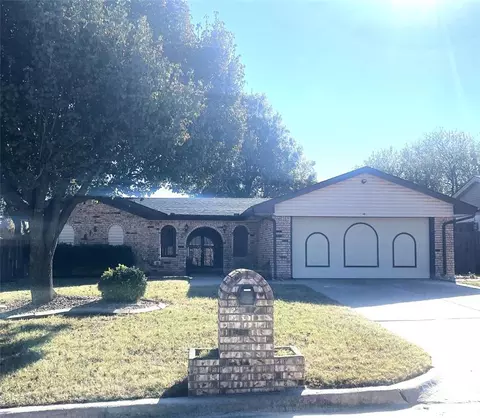 616 Victoria Dr, Yukon, OK 73099