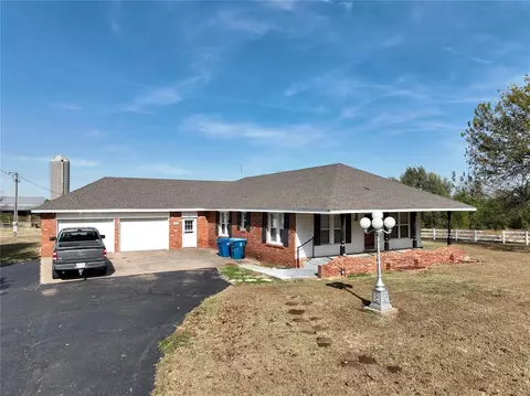 1603 E Tyler Dr, Tuttle, OK 73089 photo 3