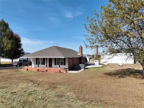 1603 E Tyler Dr, Tuttle, OK 73089 photo 2