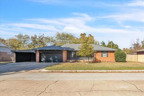 1711 Cruce St, Norman, OK 73069