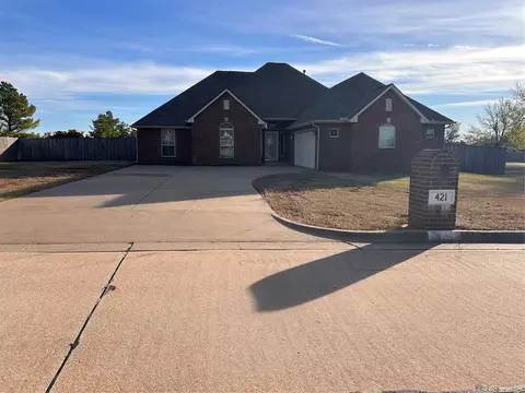 421 Quail Dr, Guthrie, OK 73044