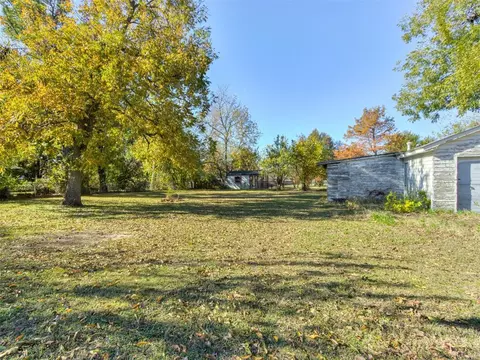 3923 N Thompkins Ave, Bethany, OK 73008 photo 42