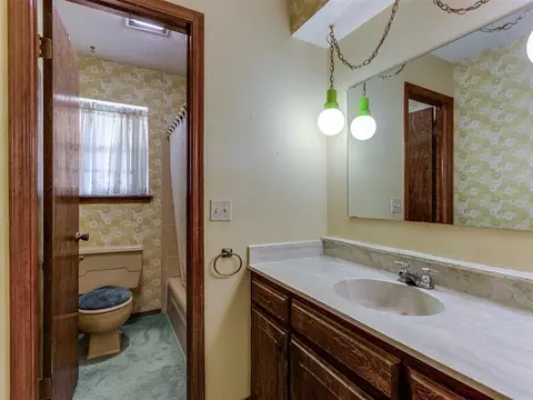 3923 N Thompkins Ave, Bethany, OK 73008 photo 31