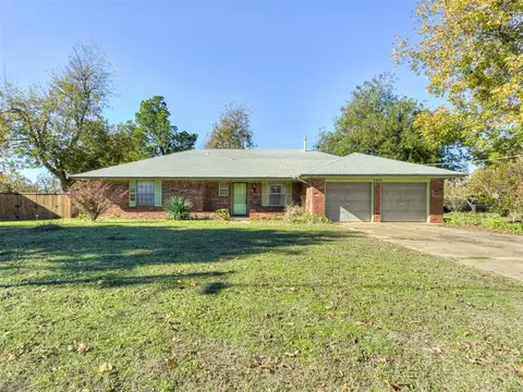 3923 N Thompkins Ave, Bethany, OK 73008 photo 2