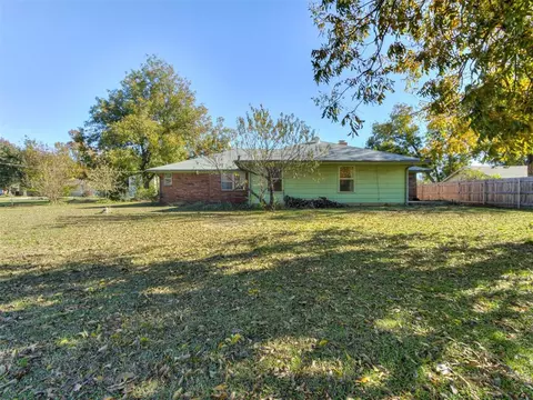 3923 N Thompkins Ave, Bethany, OK 73008 photo 40
