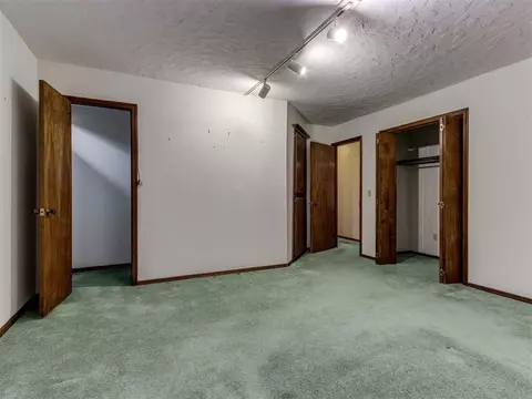 3923 N Thompkins Ave, Bethany, OK 73008 photo 30