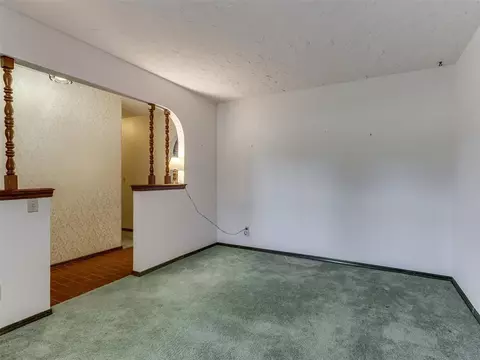 3923 N Thompkins Ave, Bethany, OK 73008 photo 7