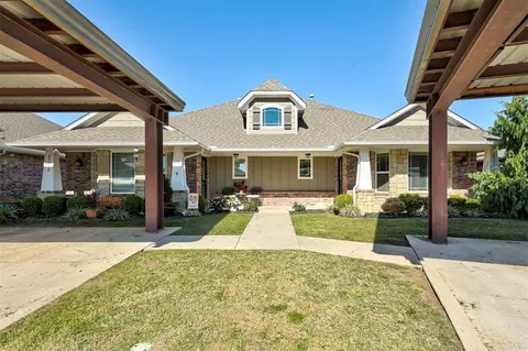 8901 SW 55th St #A/B, Oklahoma City, OK 73179