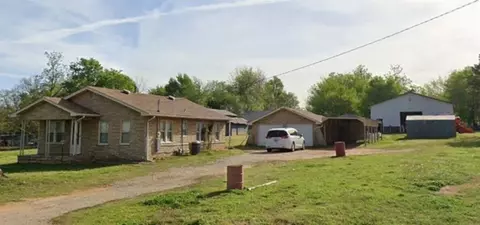 1204 N Post Rd, Midwest City, OK 73130