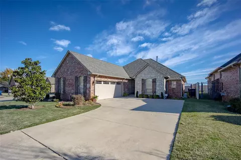 17812 Griffin Gate Dr, Edmond, OK 73012