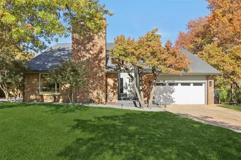 1705 Canary Ct, Edmond, OK 73034