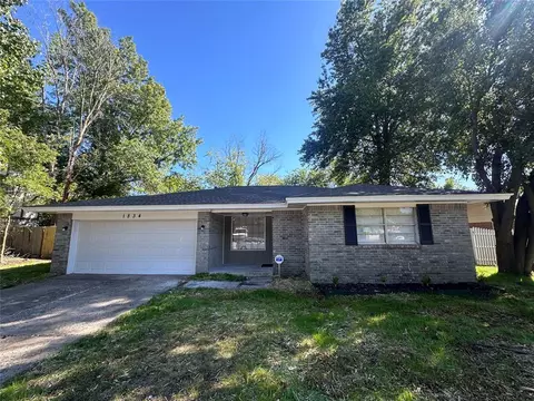 1834 Burnt Oak St, Norman, OK 73071