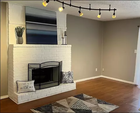 1801 E Lindsey St #3, Norman, OK 73071