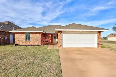709 E Kennedy St, Lexington, OK 73051