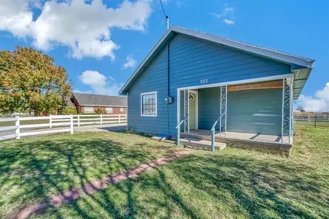 202 Poplar St, Martha, OK 73556