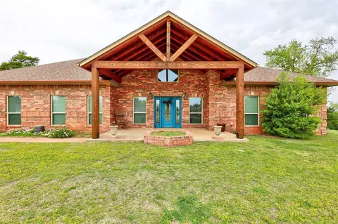 4401 Lairds Woods Cir, Norman, OK 73026
