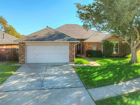 10200 Cumberland Ln, Oklahoma City, OK 73162