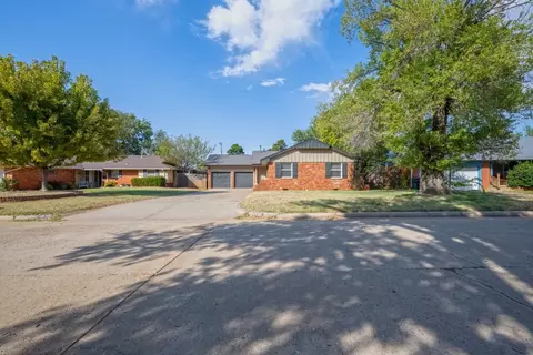 4135 Holiday Pl, Oklahoma City, OK 73112