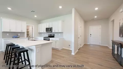 Entry Way - 5503 Windstone Ln, Norman, OK 73072 photo 4 of 5