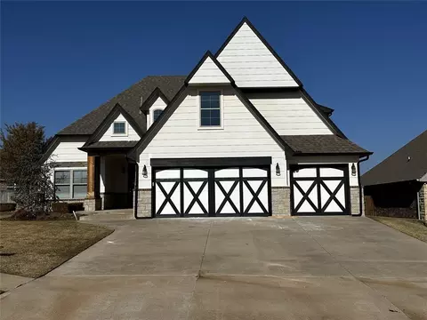 8201 Dax Dr, Edmond, OK 73034
