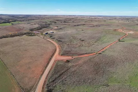 9995 N 1990 Rd, Hammon, OK 73650 photo 34