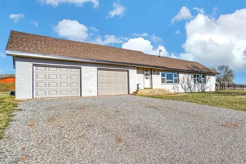 9995 N 1990 Rd, Hammon, OK 73650 photo 3