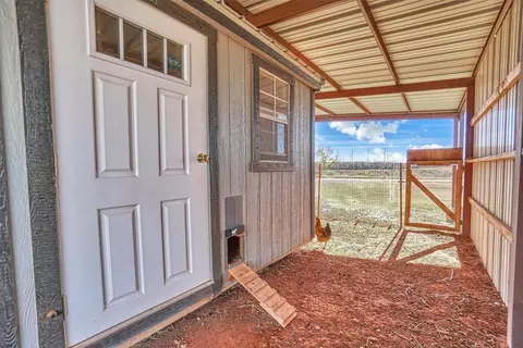 9995 N 1990 Rd, Hammon, OK 73650 photo 28