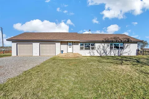 9995 N 1990 Rd, Hammon, OK 73650