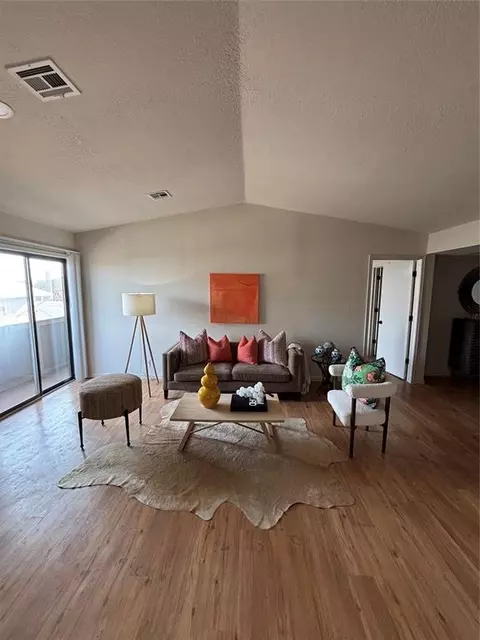 11427 Springhollow Rd #1503, Oklahoma City, OK 73120