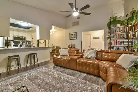 719 NW 137th St, Edmond, OK 73013