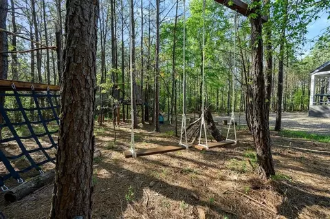 Exterior - 36 Bear Cedar Trl, Broken Bow, OK 74728 photo 10 of 15