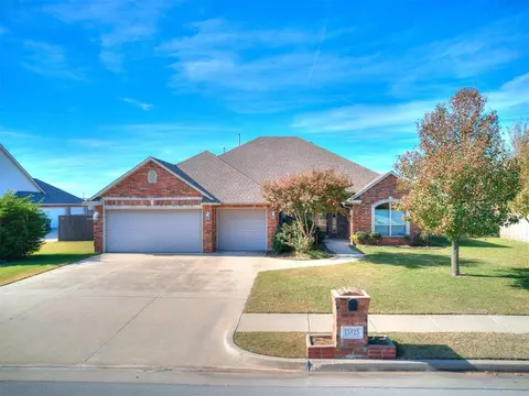 13825 S Robinson Ave, Oklahoma City, OK 73170