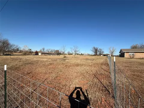 906 E Hamner Park Rd, Carney, OK 74832 photo 5