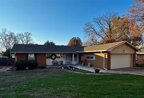 2004 Meadowbrook St, Ponca City, OK 74604