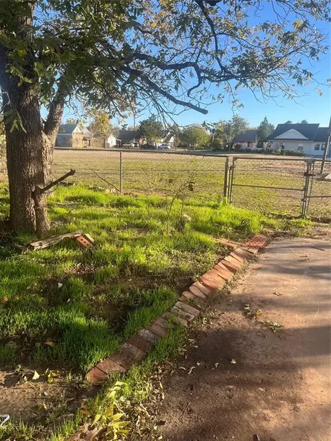 709 N Grady St, Altus, OK 73521 photo 31