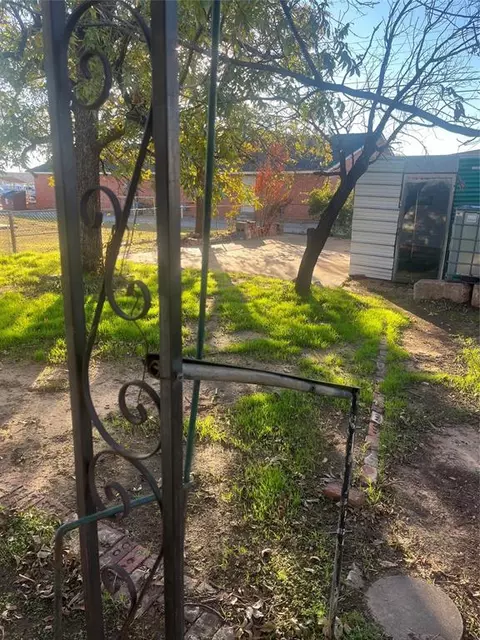 709 N Grady St, Altus, OK 73521 photo 28