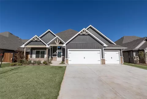 811 NE 33rd St, Moore, OK 73160 photo 2