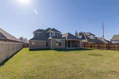 811 NE 33rd St, Moore, OK 73160 photo 32