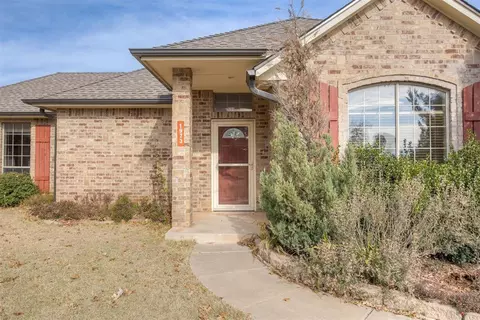 1973 Hackney Ct, Blanchard, OK 73010 photo 2