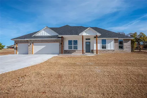 4940 Meadow Ln, Guthrie, OK 73044