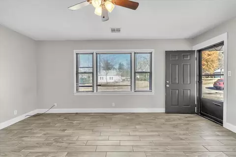 1601 E 10th St, Shawnee, OK 74801 photo 2