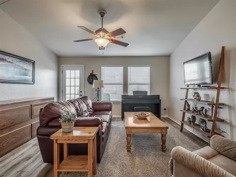 9112 Checkerbloom Dr, Oklahoma City, OK 73165